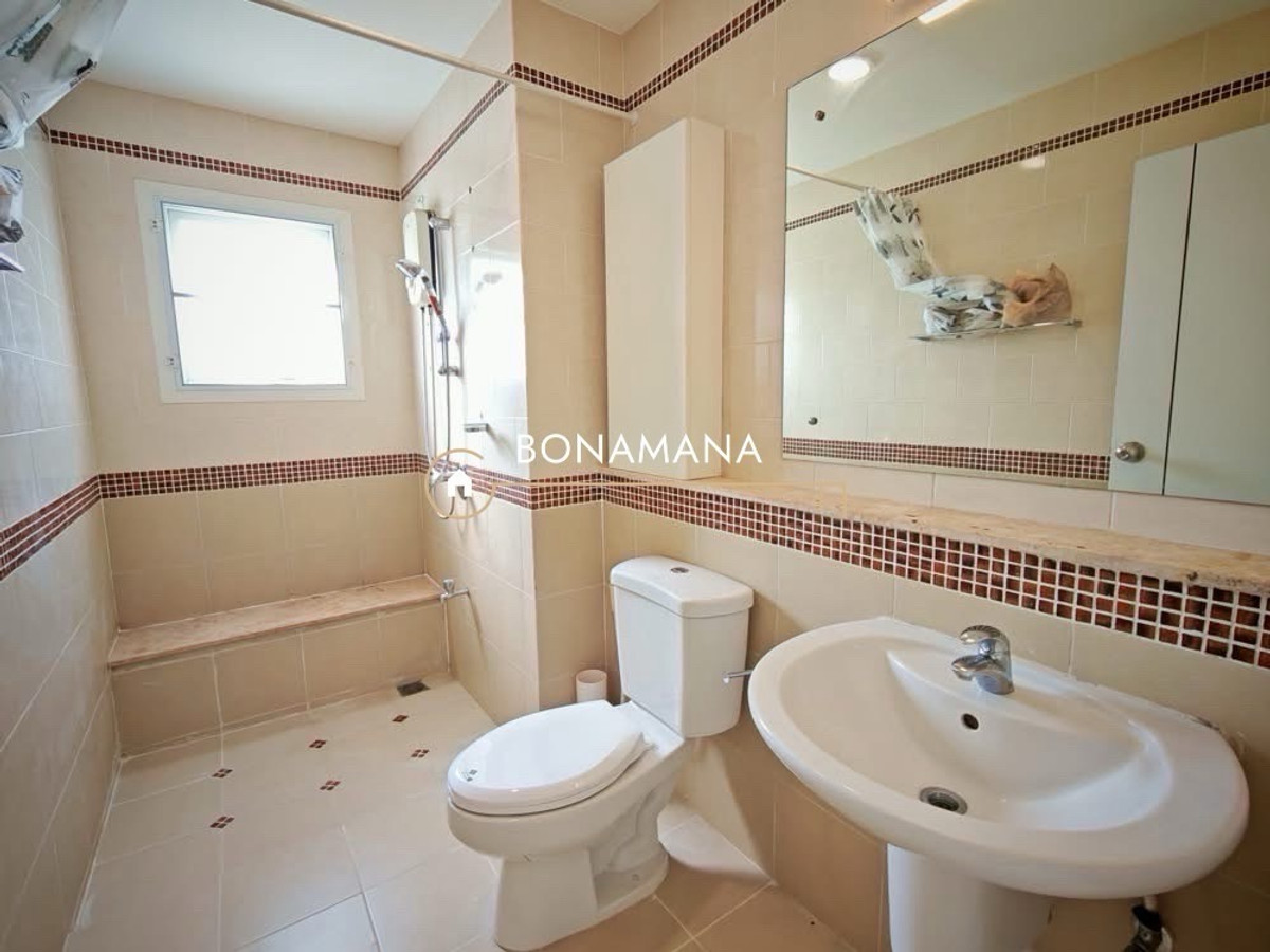 For RentTownhomeThaphra, Talat Phlu, Wutthakat : Townhome for rent, newly renovated, The URBAN Sathorn 🐶🐱 Pets allowed (BTS Bang Wa 1.8km)