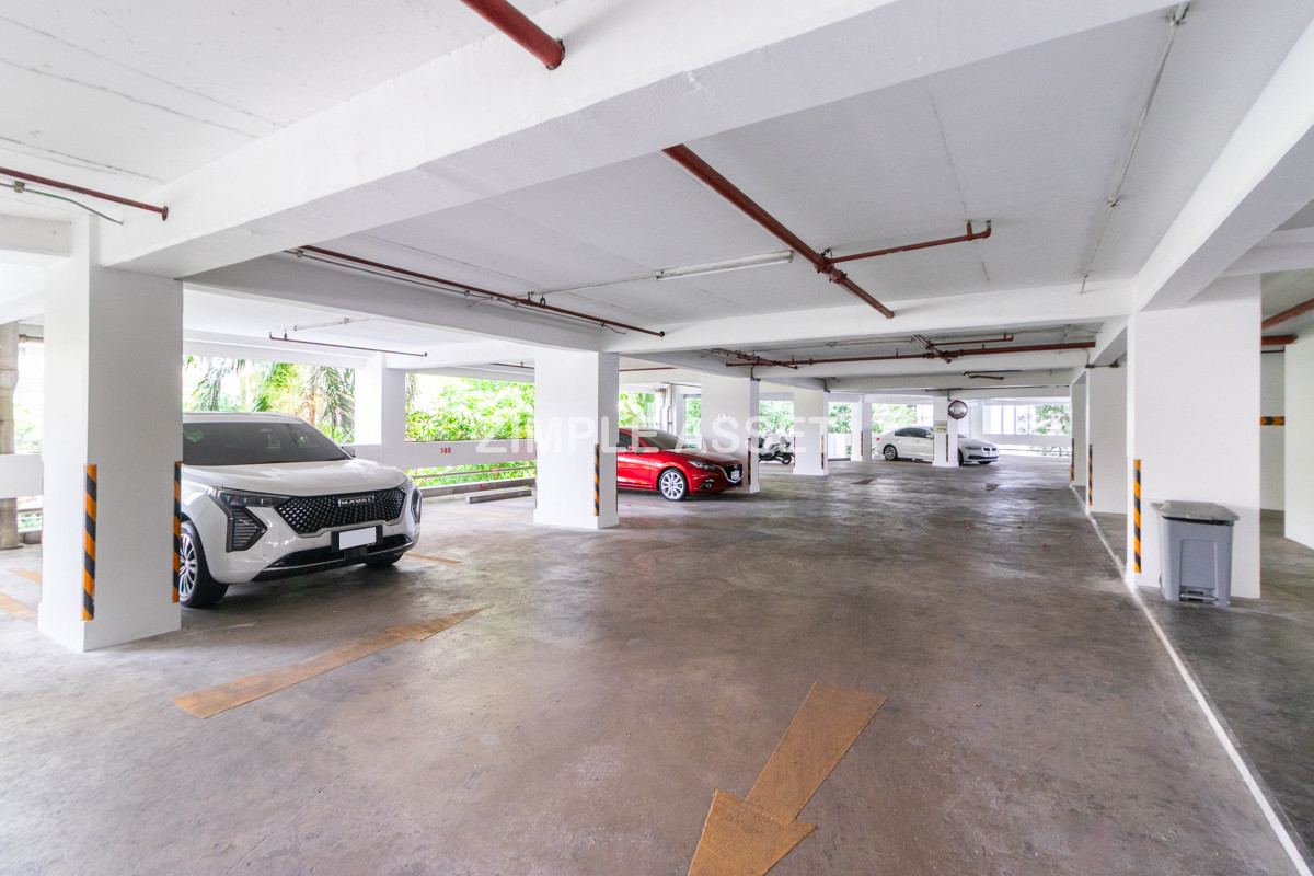 For RentSukhumvit, Asoke, Thonglor : Line ID: @zimple_asset  A luxurious residential in Sukhumvit 24. Fully furnished with complete facilities, offering a comfortable “home-like” atmosphere in a prime location with convenient access to BTS and shopping center. Pet friendly🐶