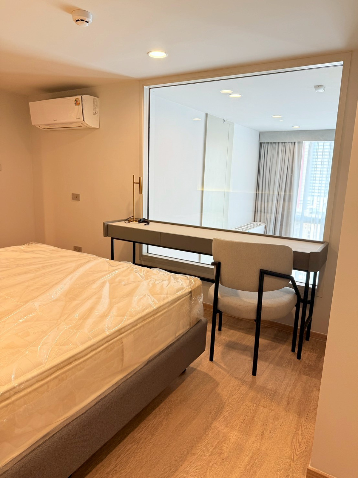 For RentCondoSiam Paragon ,Chulalongkorn,Samyan : For rent: Culture Chula, 2 bedrooms, 3 bathrooms, 2 parking spaces, cheapest price in the building. only here
