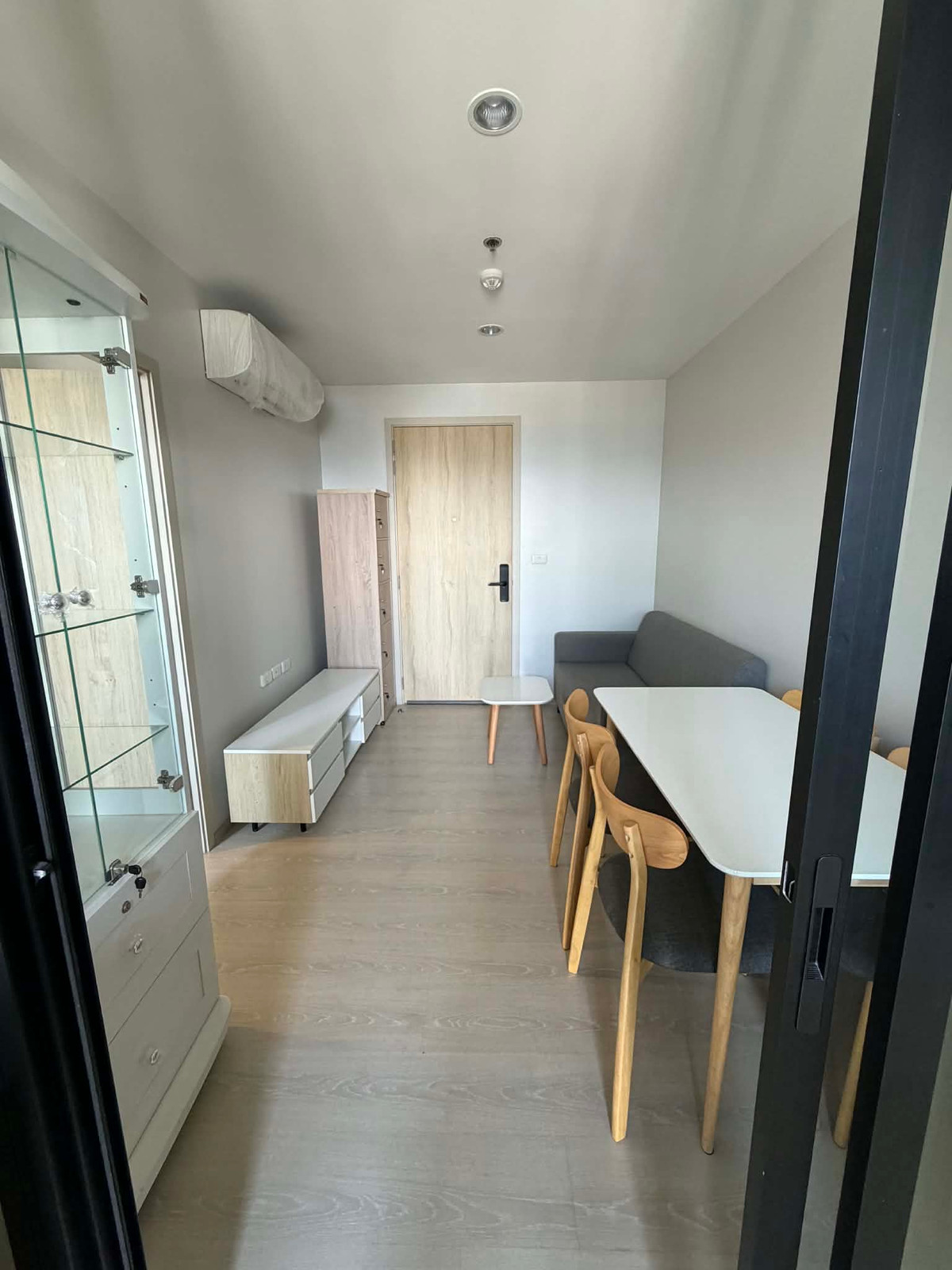 ขายคอนโดพัฒนาการ ศรีนครินทร์ : 🔥ราคาดีสุดในโครงการ ห้องใหญ่ 30.6 ตรม. ไม่บล็อกวิว ครัวปิด ติด mrtศรีลาซาล