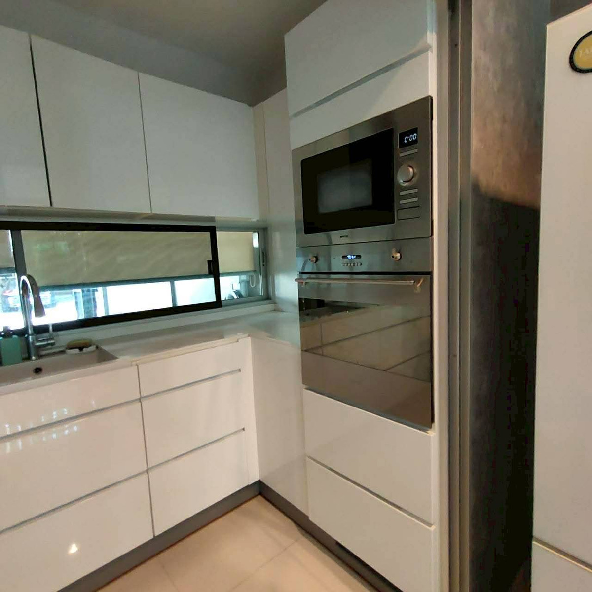 For RentTownhomePattanakan, Srinakarin : RH033326 For rent, 3-story townhome, 3 bedrooms at Noble Cube Pattanakarn, near Thonglor, Ekkamai.