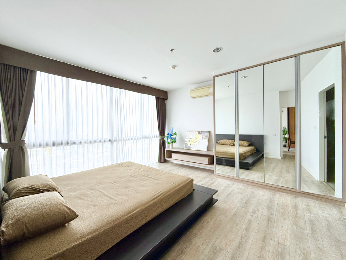 For SaleCondoLadprao, Central Ladprao : For sale📌 The issara Ladprao 1 bed 1 bath 52 Sq.m 5,290,000 baht Call 092-2462653 Donut