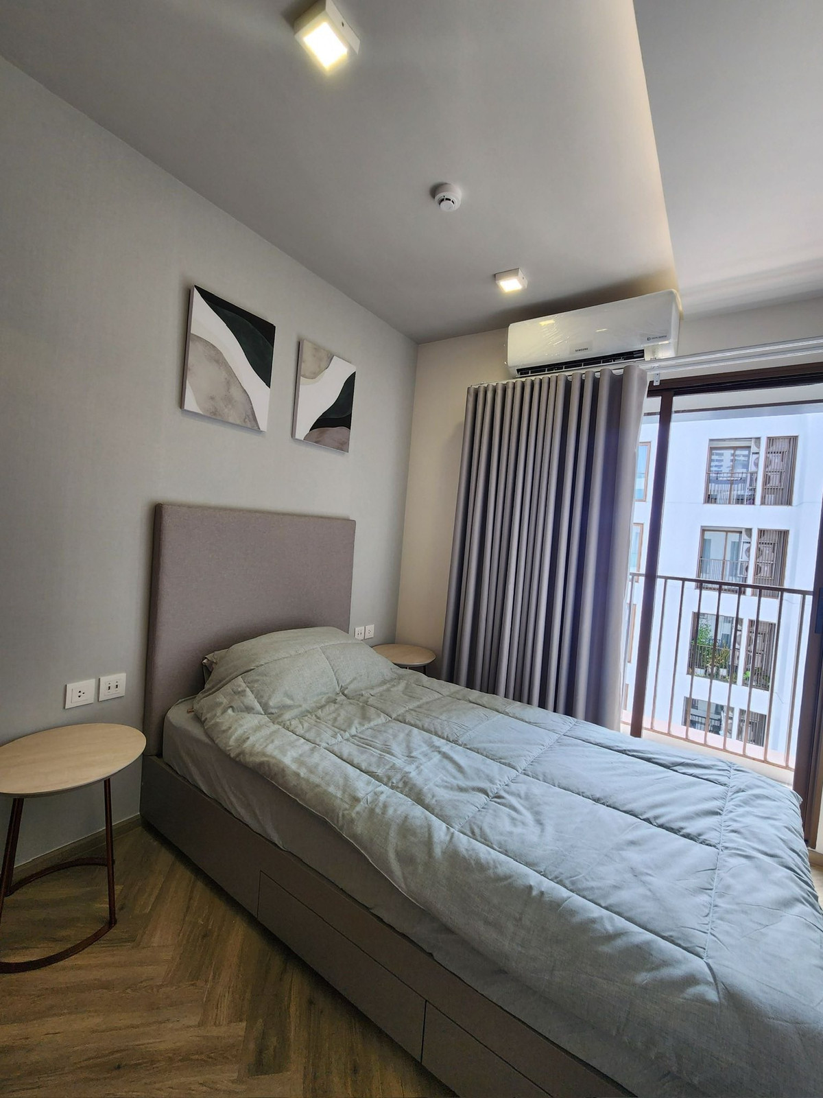 For RentCondoSukhumvit, Asoke, Thonglor : For Rent | CHAPTER Thonglor 25 ✨ Corner room, pool view.