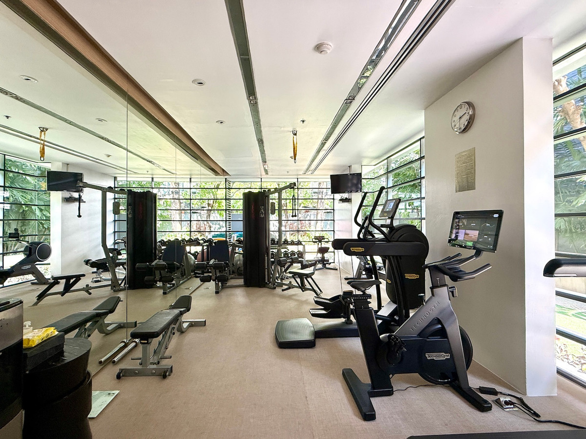 ให้เช่าคอนโดสุขุมวิท อโศก ทองหล่อ : คอนโดห้องใหญ่ 3 ห้องนอน พร้อมระเบียงกว้าง วิวสวน  ใกล้อโศกและพร้อมพงศ์