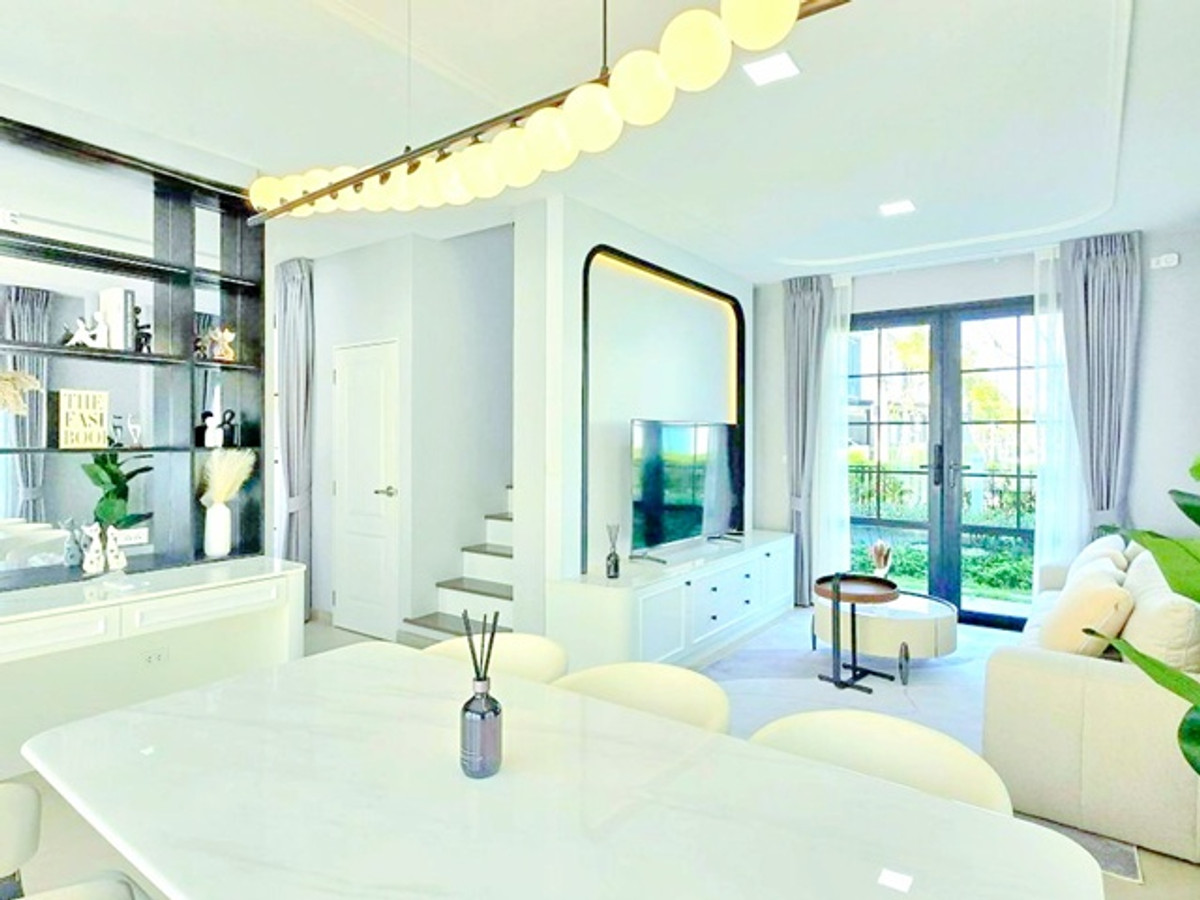 ให้เช่าบ้านบางนา แบริ่ง ลาซาล : พร้อมเฟอร์ฯ คอนคอร์เดียน ใกล้เมกาบางนา 500 ม. 75ตร.วา 200ตร.ม. บ้านเดี่ยว 2 ชั้น 4นอน 4 น้ำ