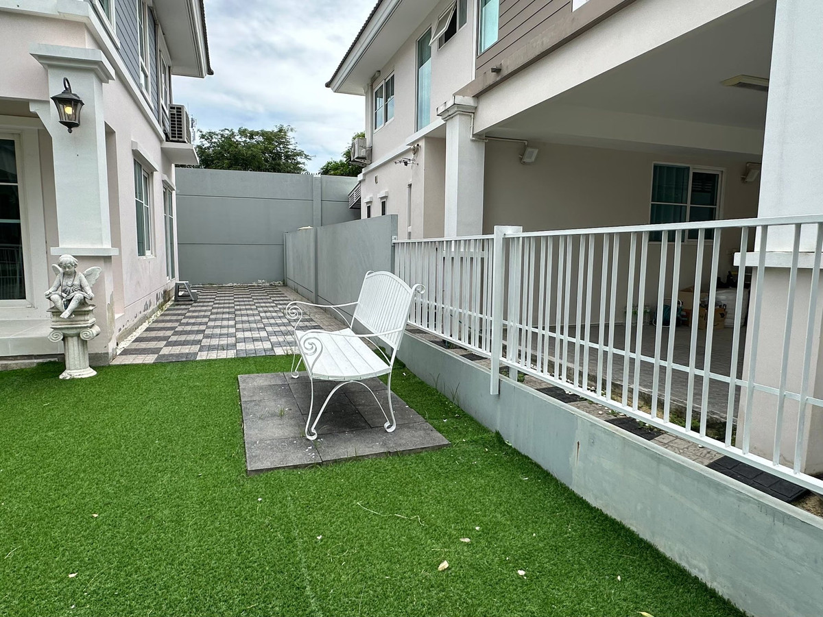 For RentHouseBangna, Bearing, Lasalle : For rent, 2-story detached house, Chaiyaphruek Village, Bangna Km. 7, beautiful house, good condition. Fully furnished, ready to move in, price 55,000 baht.