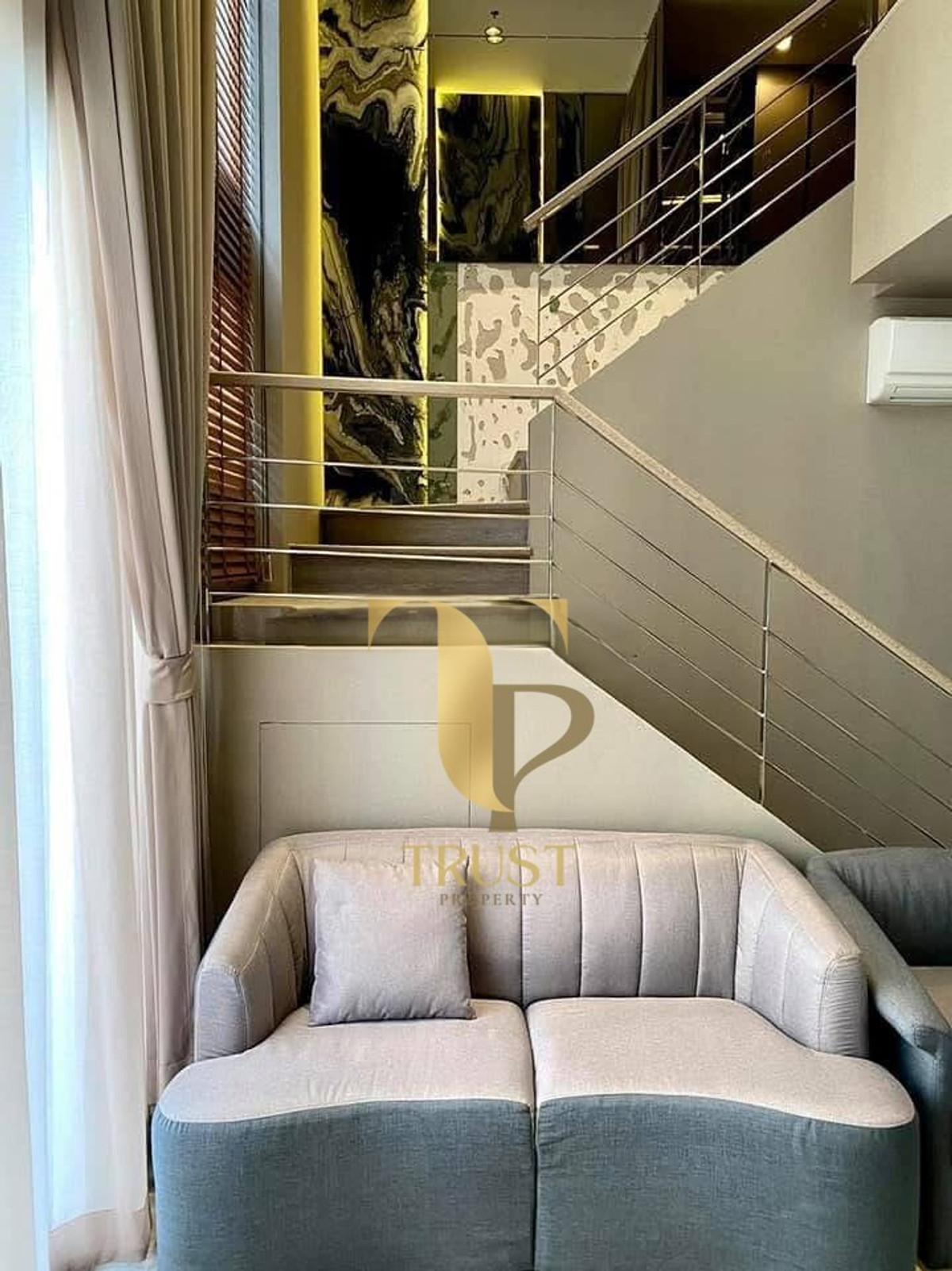 ให้เช่าคอนโดพระราม 9 เพชรบุรีตัดใหม่ RCA : คอนโดติดถนนเพชรบุรี ใกล้ MRT เพชรบุรี และ ARL มักกะสัน