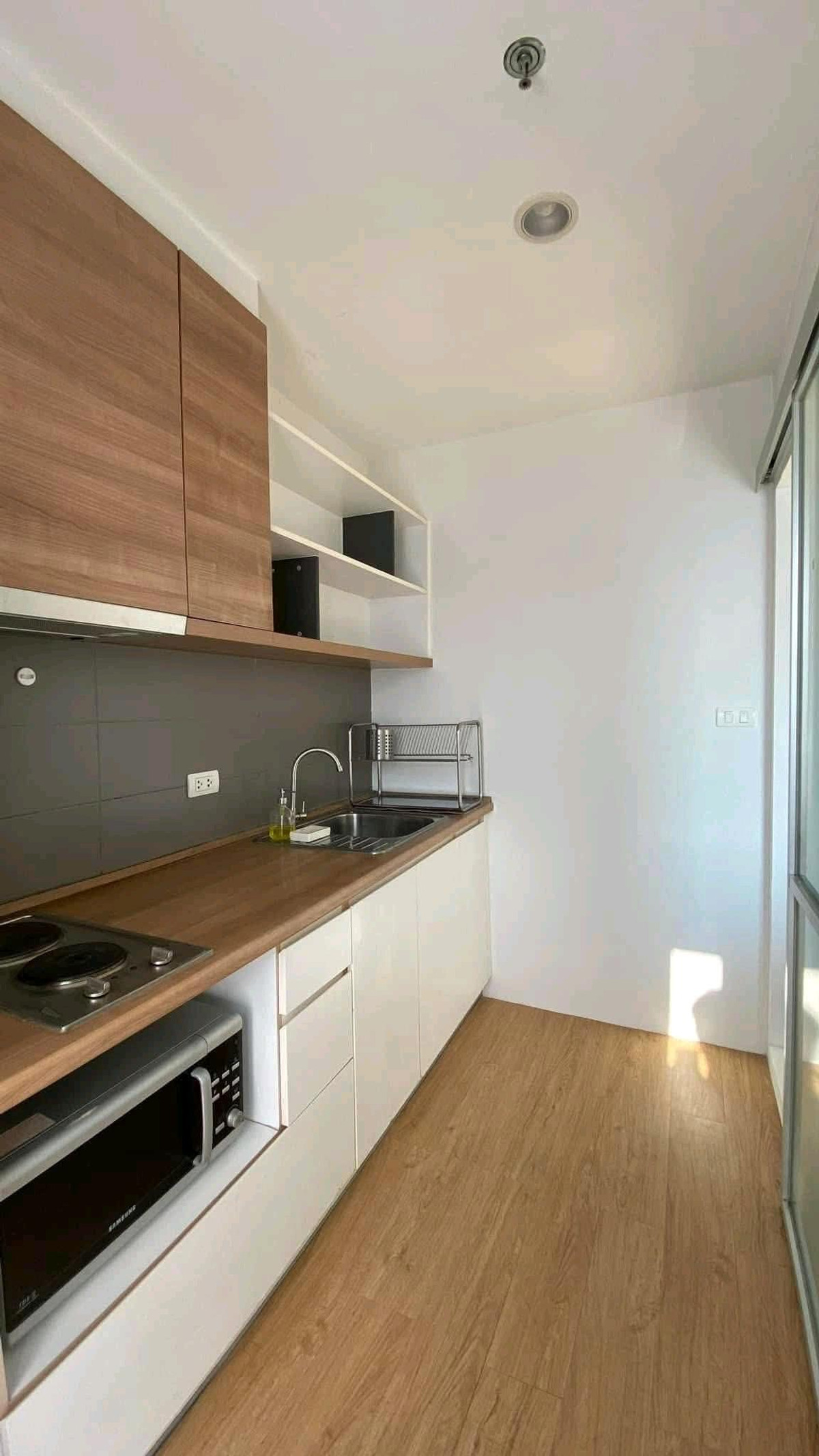 ให้เช่าคอนโดพัฒนาการ ศรีนครินทร์ : 🌆 ห้องมุม ชั้นสูง วิวโล่ง เป็นส่วนตัว ใกล้ทองหล่อ เดินทางสะดวกสุด ๆ