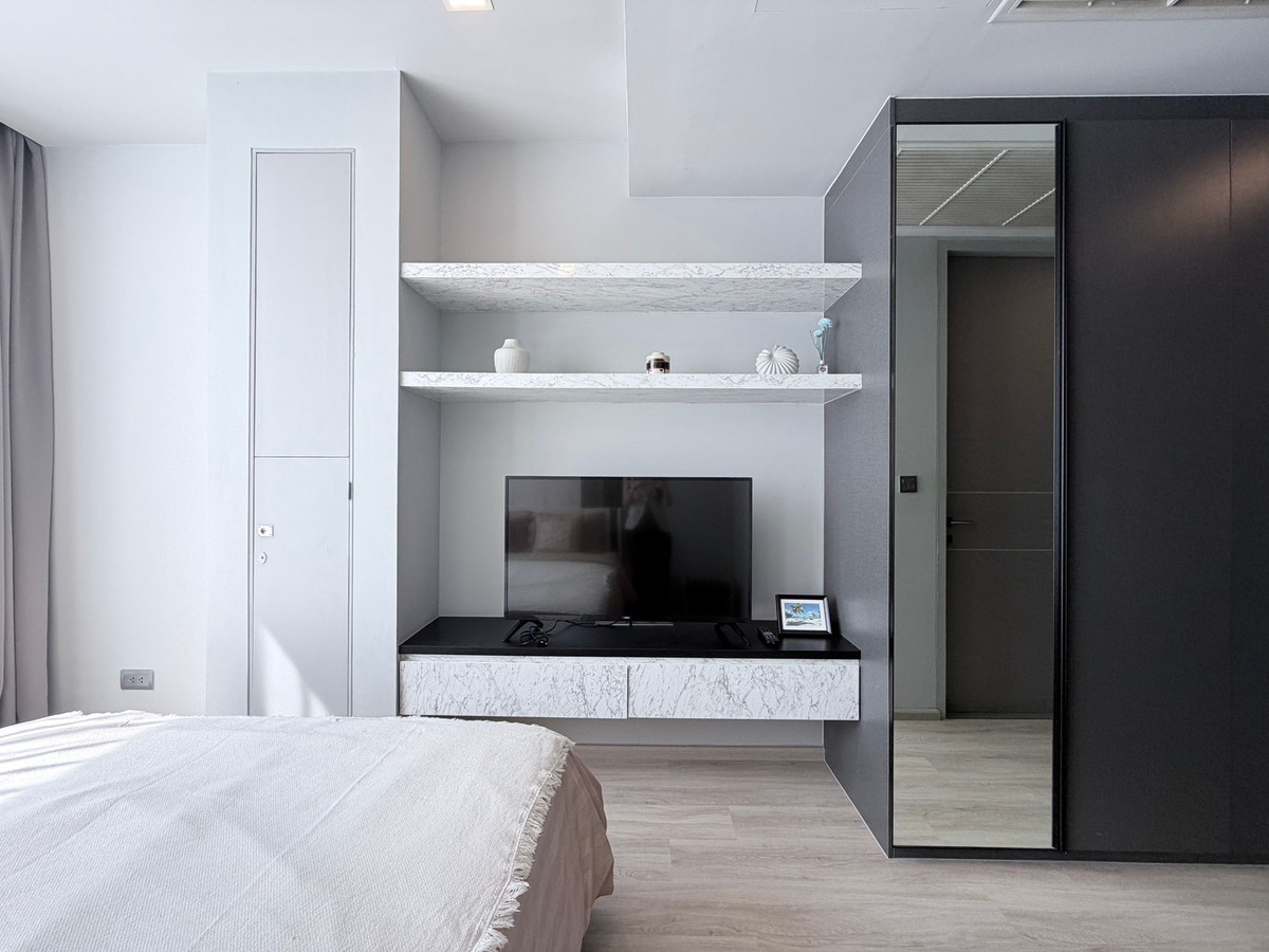 ให้เช่าคอนโดสุขุมวิท อโศก ทองหล่อ : ปล่อยเช่า คอนโดใกล้รถไฟฟ้า BTS พร้อมพงษ์ | Ashton Residence 41 | 3 ห้องนอน ใจกลางสุขุมวิท ห่างจาก Miracle Mall เพียง 400 ม.