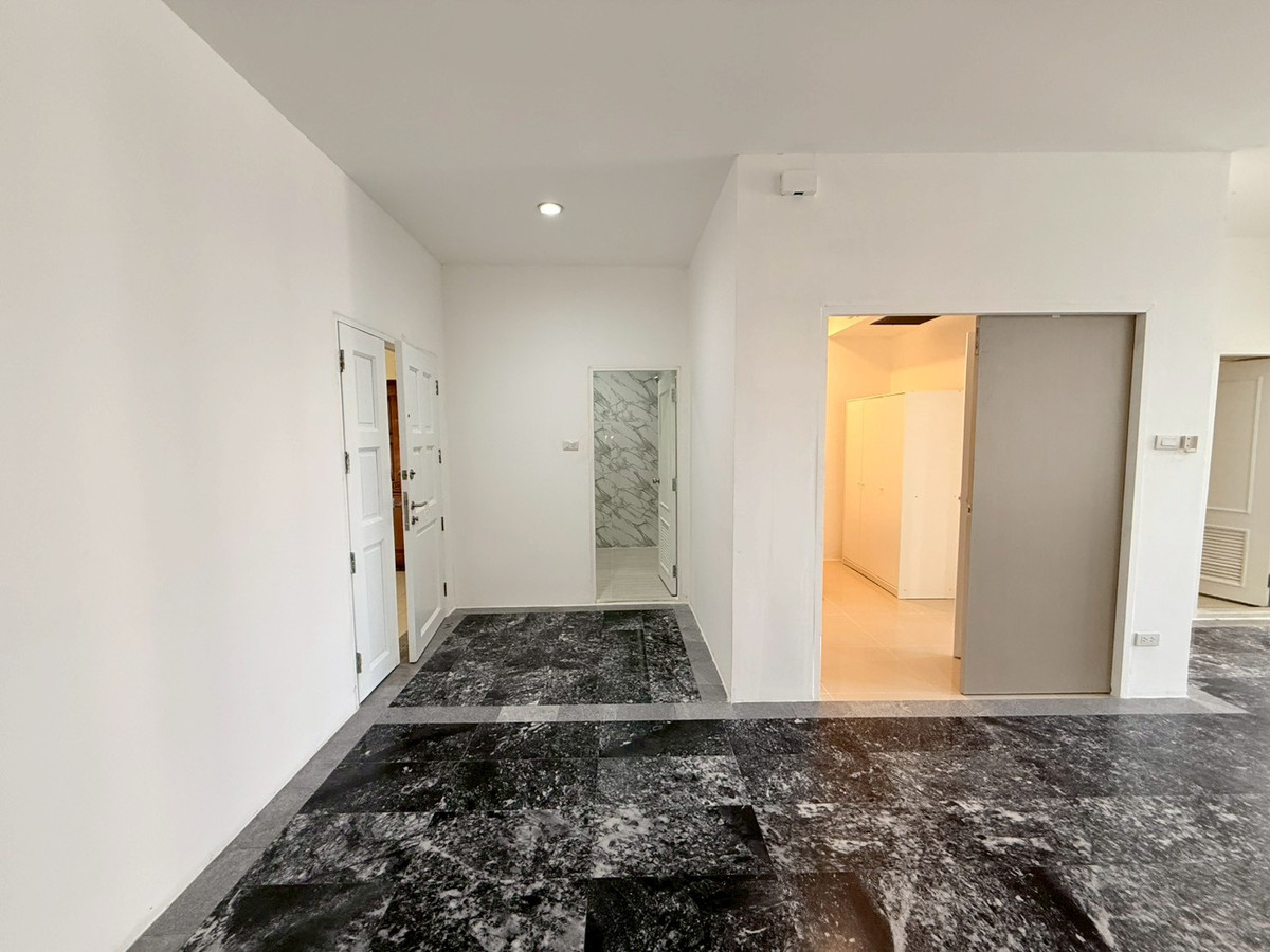 For RentCondoSukhumvit, Asoke, Thonglor : ✨ Condo for Rent The Waterford Park Sukhumvit - Near BTS Phrom  ✨