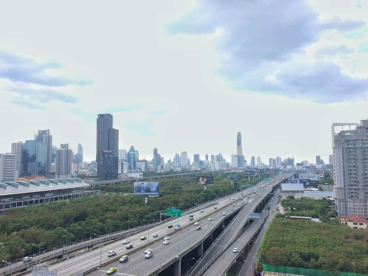 ให้เช่าคอนโดพระราม 9 เพชรบุรีตัดใหม่ RCA : ให้เช่า Chewathai Residence Asoke ราคา 25,000 บาท [MPr260402]