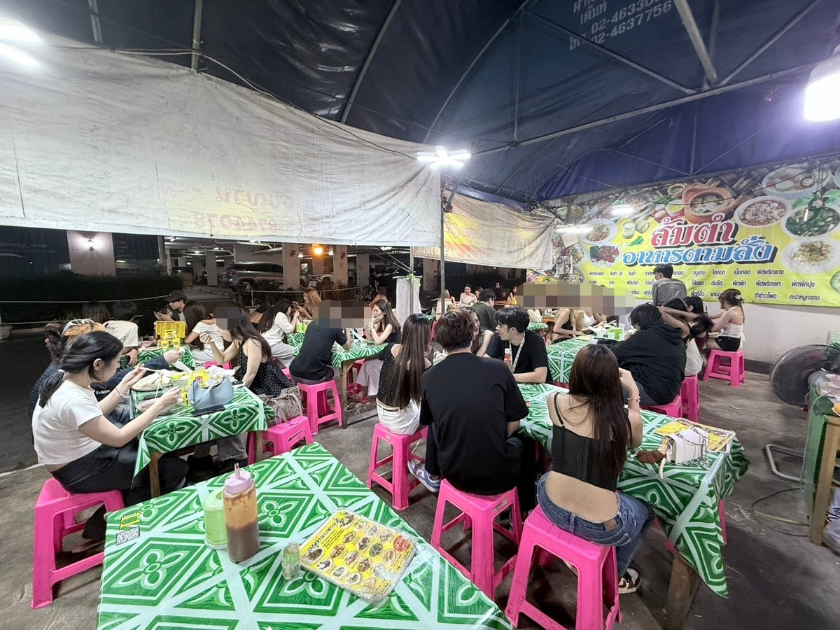 เซ้งร้านค้า/ตลาดนัดปทุมธานี รังสิต ธรรมศาสตร์ : เซ้งร้านอาหาร หลังมอรังสิต ย่านเมืองเอก คนเยอะมาก ยอดขายวันละ 10,000+ ทุกวัน มีหอพักเยอะ