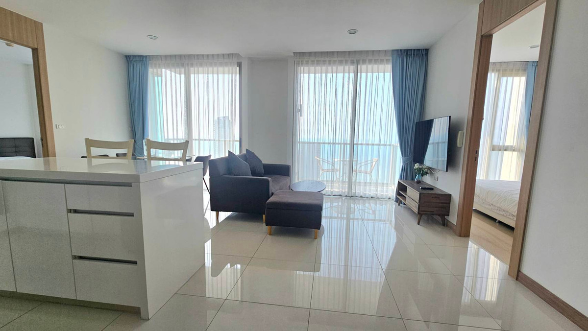 ให้เช่าคอนโดพัทยา บางแสน ชลบุรี สัตหีบ : ให้เช่าเดอะริเวียร่าวงศ์อมาตย์บีช 50,000 บาท/เดือน | 2 ห้องนอน 2 ห้องน้ำ | 70 ตรม. | วิวทะเล | 37 ชั้น