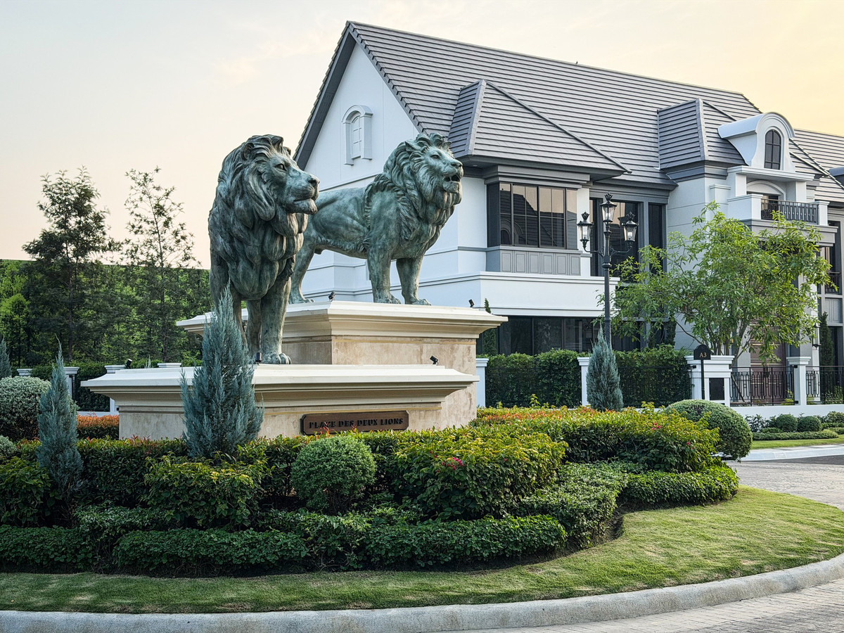 ให้เช่าบ้านเกษตรศาสตร์ รัชโยธิน : 🔥 FOR RENT🔥 | นาราสิริ พหล–วัชรพล  บ้านหรูใหม่เอี่ยม 100% ไม่เคยเข้าอยู่ เฟอร์ครบ พร้อมเข้าอยู่ทันที ✨