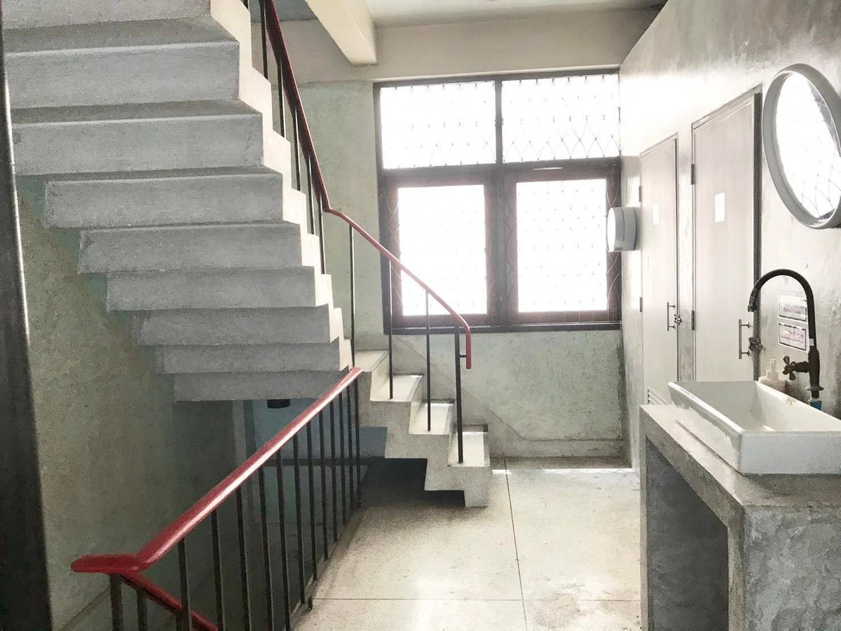 ให้เช่าทาวน์โฮมสีลม ศาลาแดง บางรัก : [Rare Opportunity] ให้เช่าอาคารพาณิชย์ 4 ชั้น ทำเลทองใจกลางสีลม-คอนแวนต์ (ซอยพิพัฒน์ 2)