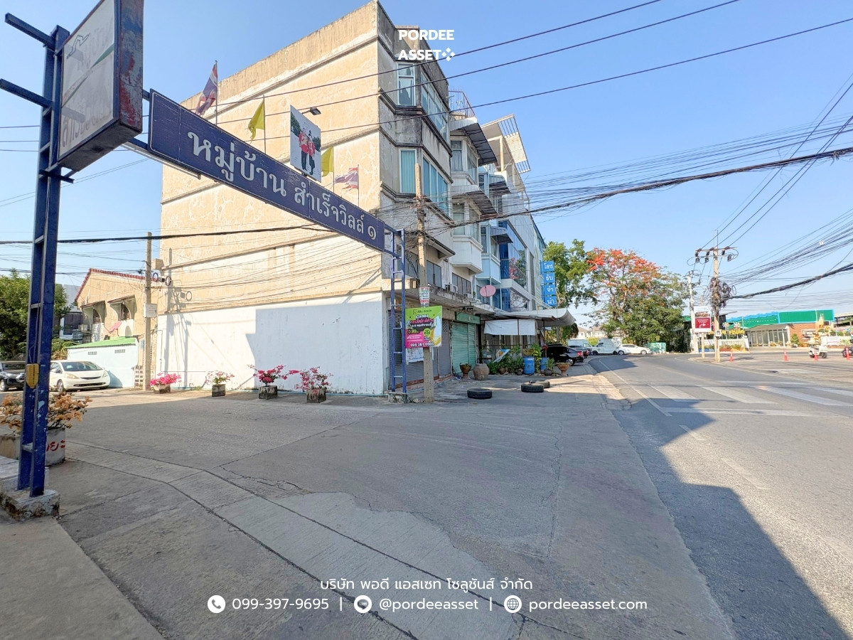 For SaleTownhomeRama5, Ratchapruek, Bangkruai : sell!! 2-story townhouse, Samrej Ville 1 Village, Bang Kruai (size 26 sq m, sold as is, has space on the side) near Kanchanaphisek Road, Bang Kruai, Nonthaburi: Samrej Ville 1