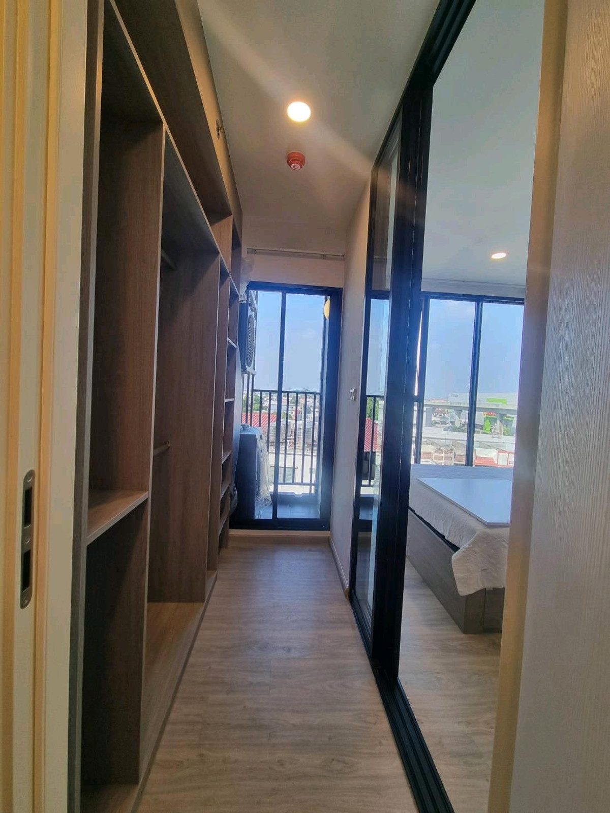 For RentCondoVipawadee, Don Mueang, Lak Si : ♥️ So Origin, new luxury condo, near BTS Sai Yut, Don Mueang Airport, for rent only 13,000 baht, beautiful room, complete 🥰🥰