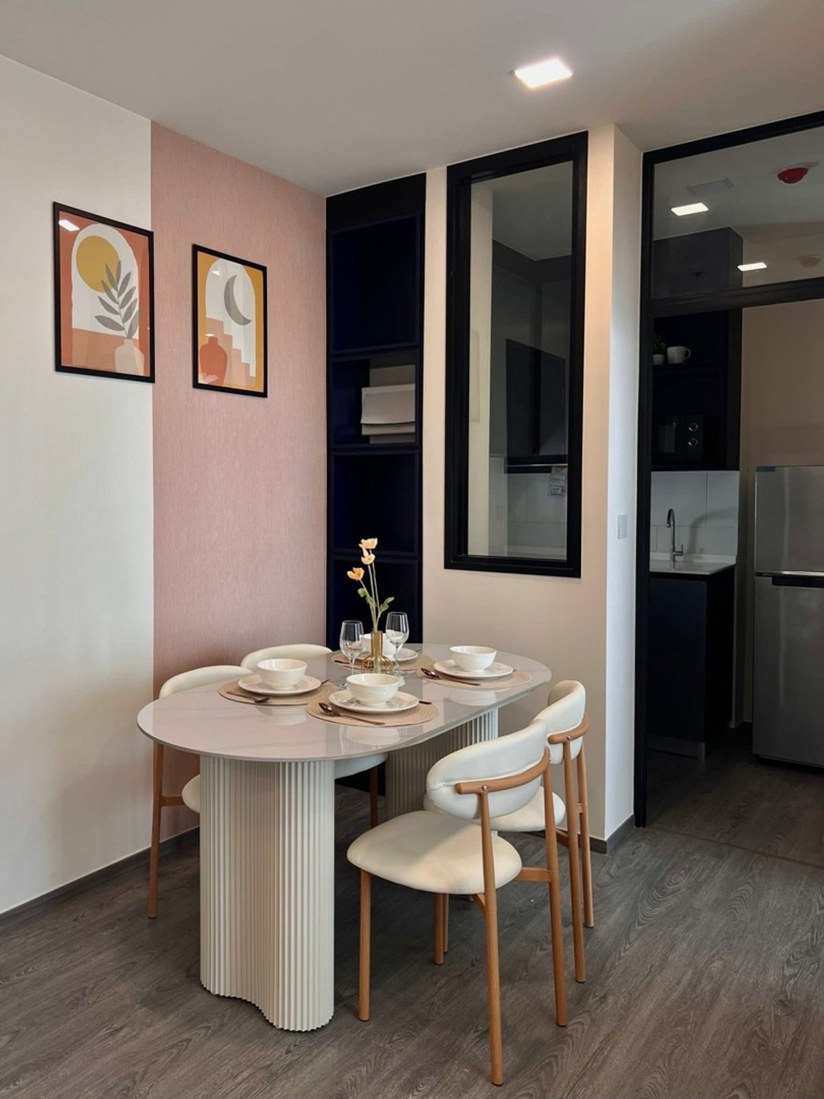 ให้เช่าคอนโดปทุมธานี รังสิต ธรรมศาสตร์ : ให้เช่า Modiz​ Avantgarde ห้องใหม่✨ ใกล้ ม.ธรรมศาสตร์ 2ห้องนอน 
1 ห้องนอน 1 ห้องทำงาน(เพิ่มเตียงได้) ครัวแยก 37 ตรม. ชั้น 22