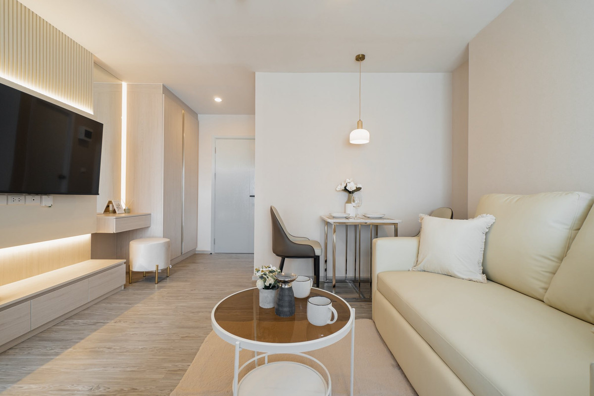 ให้เช่าคอนโดบางนา แบริ่ง ลาซาล : ให้เช่าคอนโดรีเจนท์โฮมบางนา ห้องใหม่สวยตรงปกใกล้รถไฟฟ้าบางนา