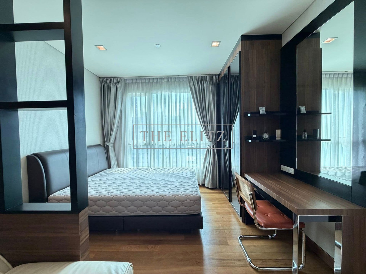 For RentCondoSukhumvit, Asoke, Thonglor : ✨ Turn a condo into a valuable asset in the heart of the CBD ✨ IVY Thonglor, location near J Avenue on a truly affordable budget.