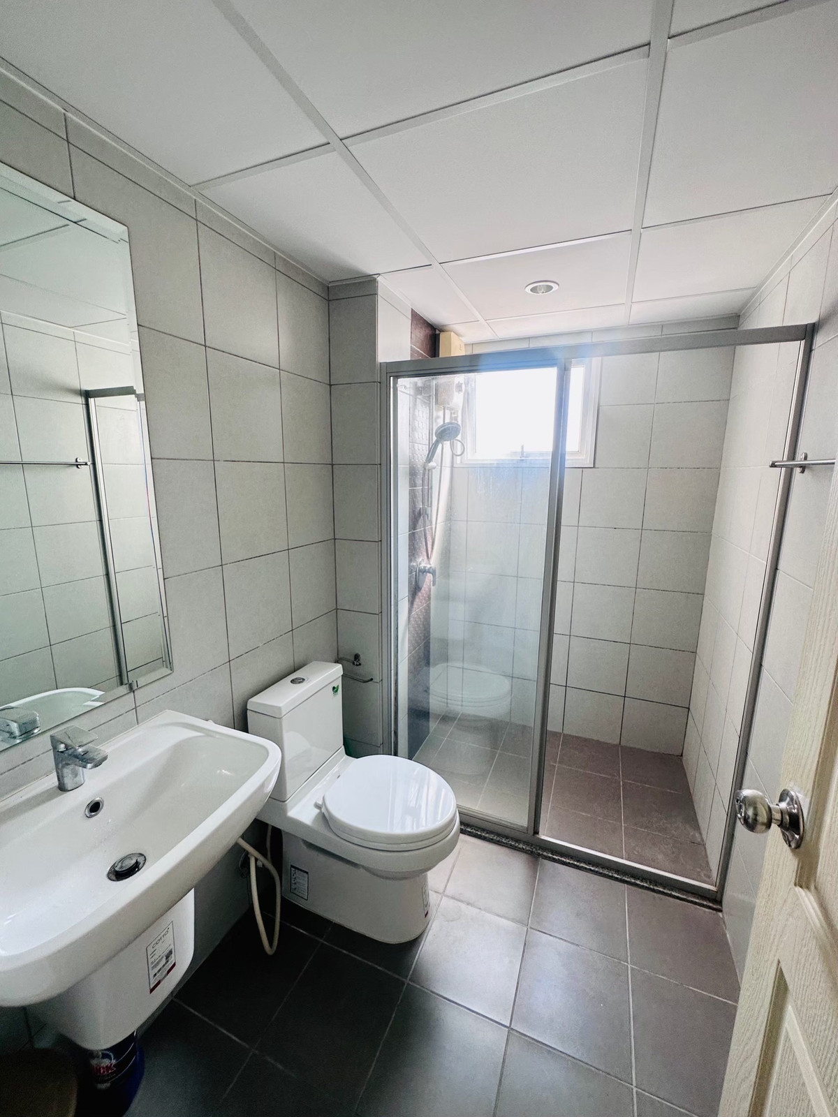 For RentCondoChaengwatana, Muangthong : For rent Supalai Vista Pak Kret Intersection   There is a washing machine. Swimming pool view