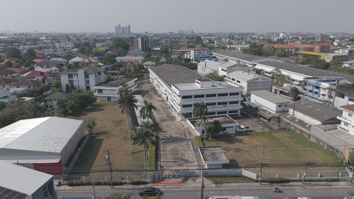 ขายที่ดินลาดพร้าว101 แฮปปี้แลนด์ : 🔥ที่ดินแปลงใหญ่ใจกลางกรุงเทพฯ🔥ราคาต่ำกว่าตลาดเกือบ3เท่า…เหมาะสำหรับนักลงทุน🚩 ขายที่ดิน แถมโรงงาน รง.4 กำไร..ตั้งแต่วันที่ซื้อ✨