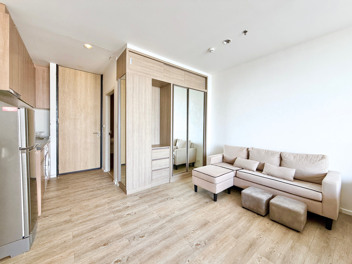 For SaleCondoLadprao, Central Ladprao : 🚀 The issara Ladprao - 34 sq m. Studio, high floor, south side 092-545-6151 (Team)