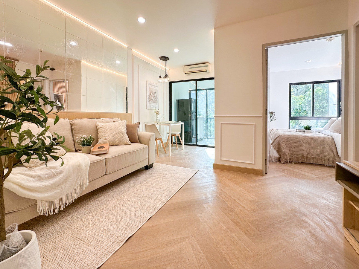 For SaleCondoBangna, Bearing, Lasalle : 🔥 [HOT DEAL] 2 hundred thousand discount! 🌟 Selling iCondo Sukhumvit 105 (La Salle) 🍳 Kitchen separated by glass partition 🎁 Completely new furniture, ready to move in!