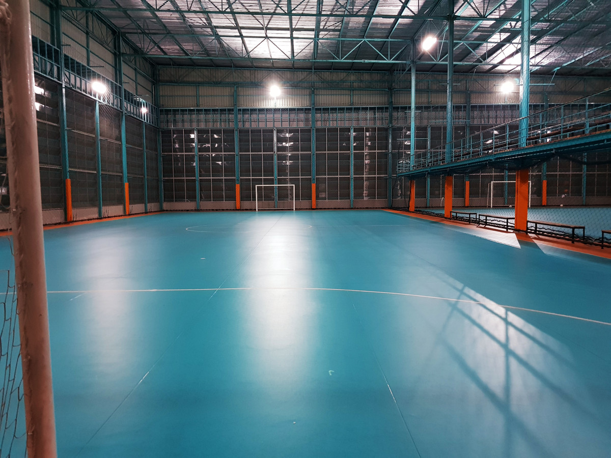For RentWarehousePathum Thani,Rangsit, Thammasat : For rent: 2 rubber-soled futsal field areas, 4th floor, suitable for sports business operators.
