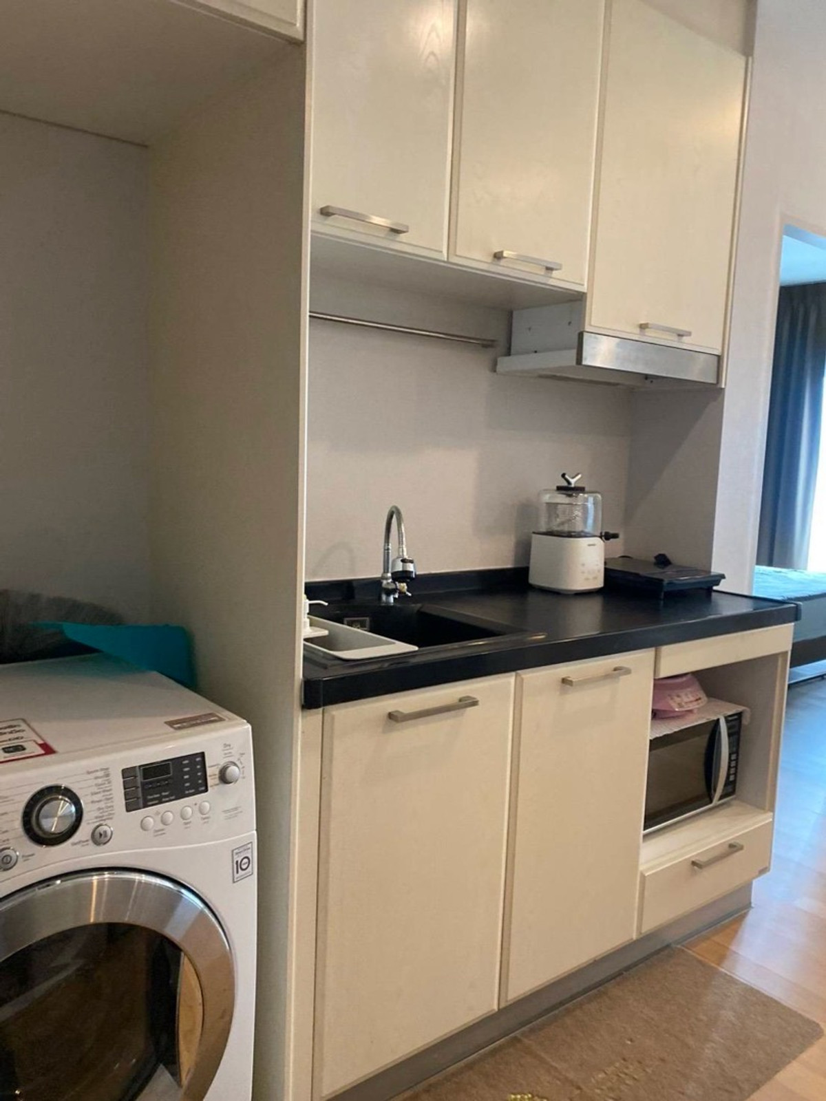 For RentCondoSukhumvit, Asoke, Thonglor : 🔥Rent 1BR🔥45sqm🔥Floor19🔥28,000/month🔥Have bathtub🛁