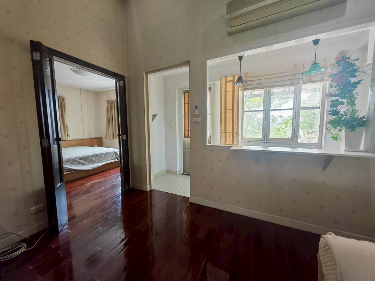 ขายบ้านลาดกระบัง สุวรรณภูมิ : 🏡 ขายบ้านเดี่ยว หมู่บ้านมัณฑนา วงแหวน-พระราม 9 บ้านสวย บรรยากาศร่มรื่น สไตล์บ้านสวน พื้นที่ใหญ่ หาไม่ได้แล้ว!