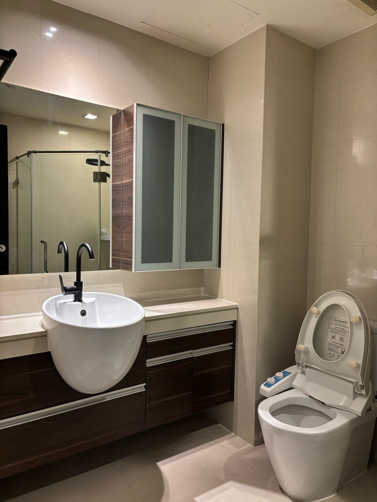 For RentCondoOnnut, Udomsuk : New Luxury Scented Room at Skywalk Residences – Only 22,000 THB/Month! ✨🏙️
รีบเลย ห้องใหม่หอมกลิ่นหรูมาก ที่ Skywalk Residences ใกล้ BTS พระโขนง เดินเพียงไม่กี่นาที 🚆