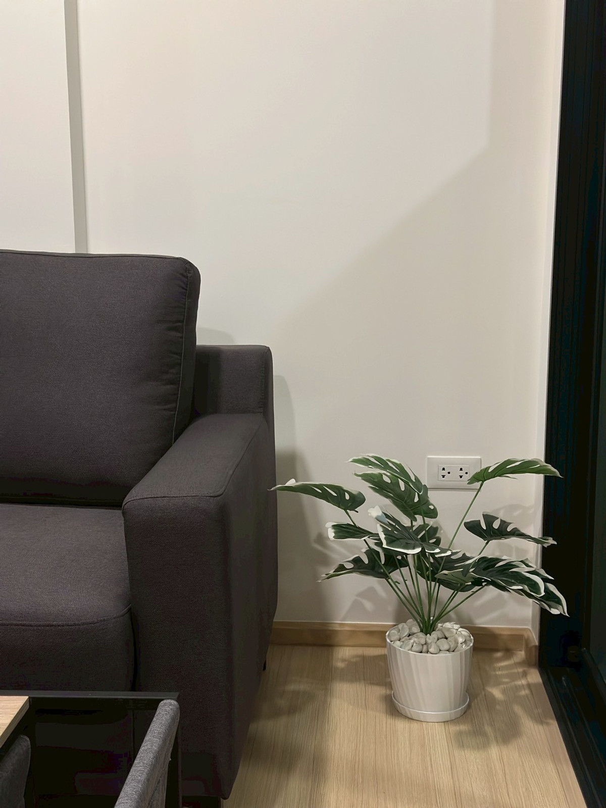 ให้เช่าคอนโดโชคชัย4 ลาดพร้าว71 : ให้เช่าคอนโดชีวาทัยฮอลล์มาร์คลาดพร้าวโชคชัย4 ห้องใหญ่ตรงปกใกล้รถไฟฟ้า