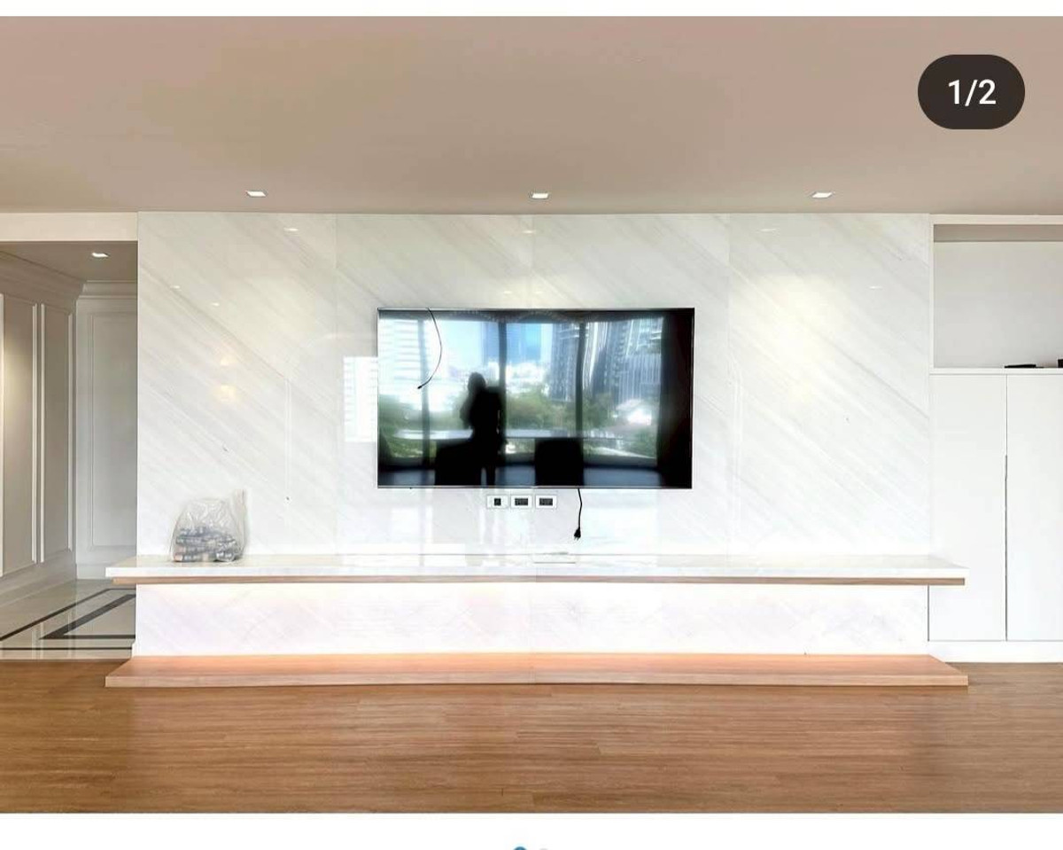 For RentCondoOnnut, Udomsuk : Spacious 3-Bedroom condo, 345 sqm, prime Ekkamai location