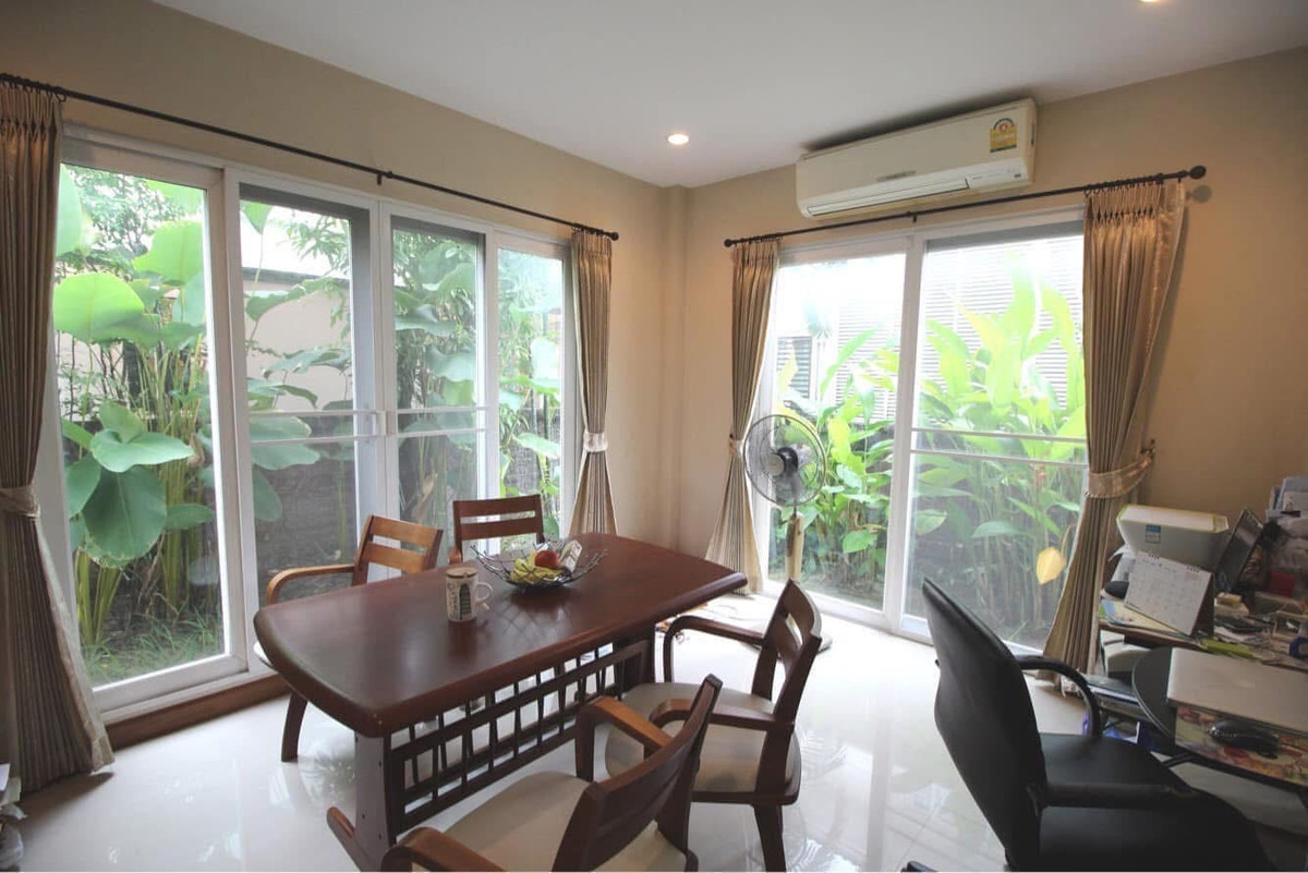 ขายบ้านเลียบทางด่วนรามอินทรา : คาซ่า แกรนด์ เอกมัย - รามอินทรา / 3 ห้องนอน (ขาย), Casa Grand Ekamai - Ramintra / 3 Bedrooms (FOR SALE) MNT007