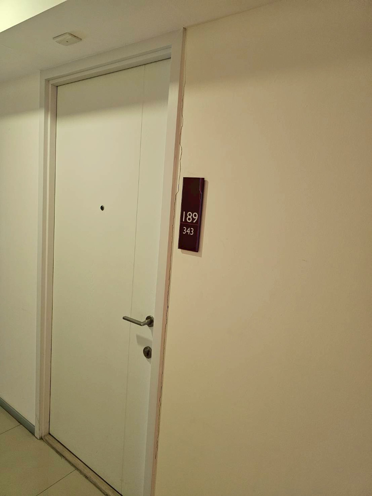 ขายคอนโดนนทบุรี บางใหญ่ บางบัวทอง : 95500 - ขายถูกกว่าราคาประเมิน พลัมคอนโด เซ็นทรัลสเตชัน เฟส2 ตึกB หน้าสุด สะดวกเดินไปห้างเซ็นทรัลเวสเกตได้เลย ใกล้ MRT บางใหญ่ ใกล้ทางด่วนมอเตอร์เวย์ M81 ต.เสาธงหิน อ.บางใหญ่ นนทบุรี