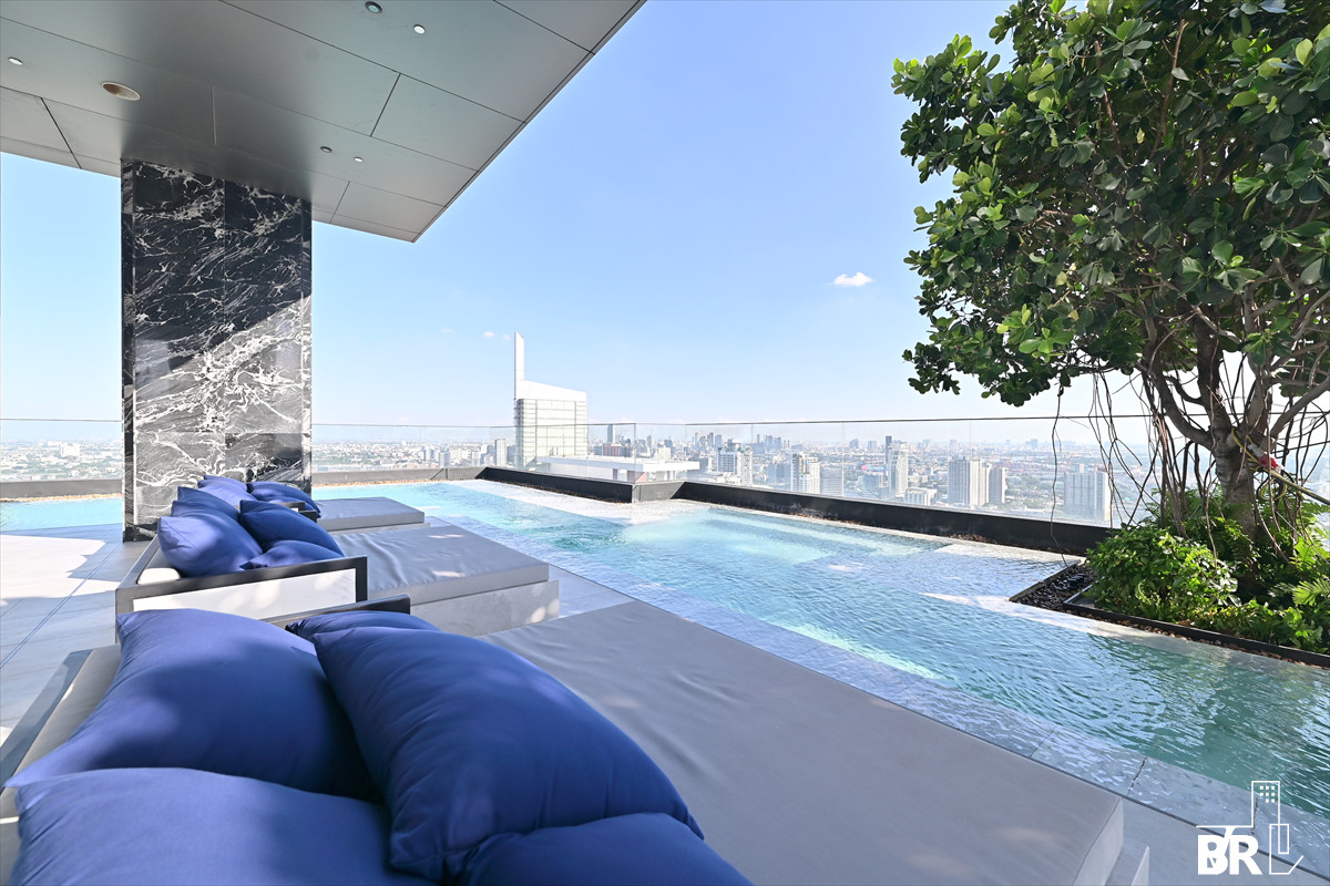 For RentCondoSukhumvit, Asoke, Thonglor :  Hyde Heritage Thonglor 💎Spacious room in the heart of Thonglor’s lifestyle  🌠 