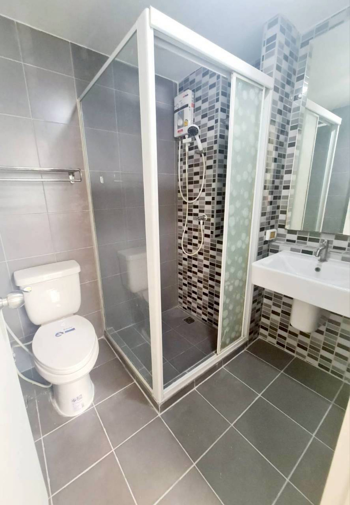 For SaleCondoRamkhamhaeng, Hua Mak : ✅ S-DCR181 ✅ Line : @p2nproperty