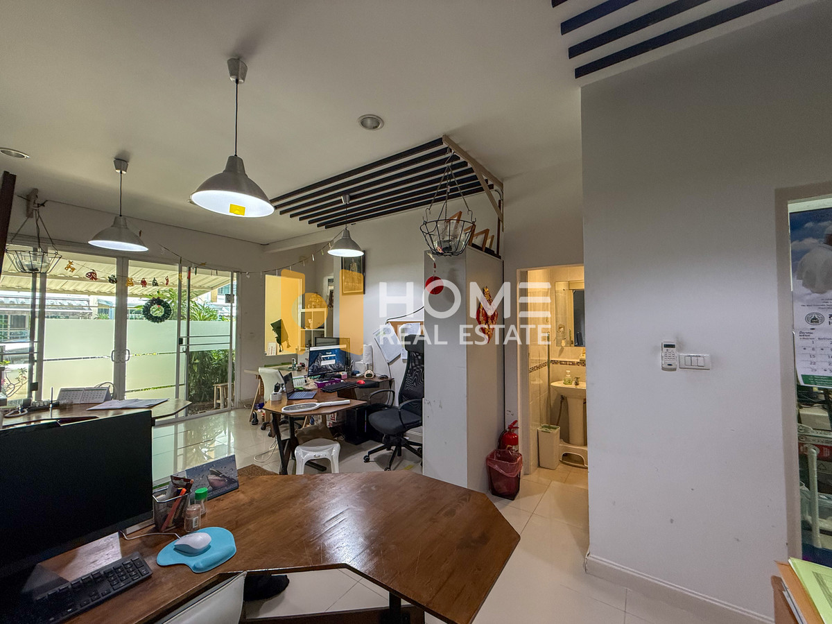 For SaleTownhomePattanakan, Srinakarin : Baan Klang Muang S - Sense Srinakharin / 4 Bedrooms (FOR SALE) GNG034