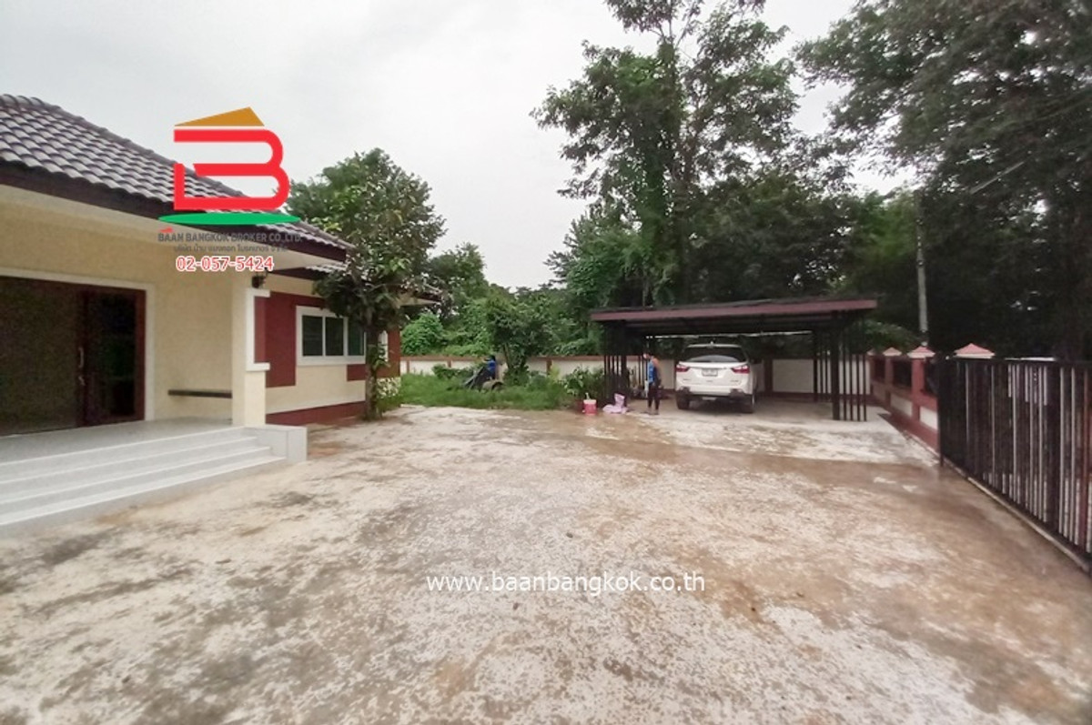 For SaleHousePrachin Buri : Single house on the edge of Si Maha Phot District, area 121 sq m., Highway 3070, Si Maha Phot District, Prachinburi Province.