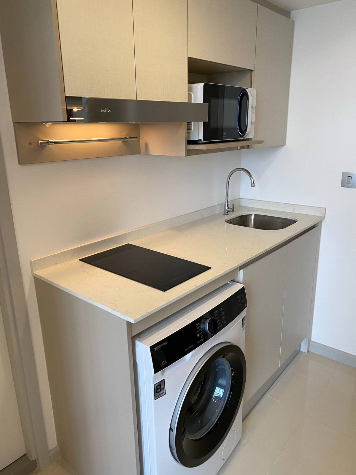 ให้เช่าคอนโดสาทร นราธิวาส : Knightsbridge Prime Sathorn【𝐑𝐄𝐍𝐓】🔥องค์ประกอบแน่น ถ่ายทอดความพรีเมียมเต็มขั้น🔥  ติดต่อไลน์ไอดี: @hacondo