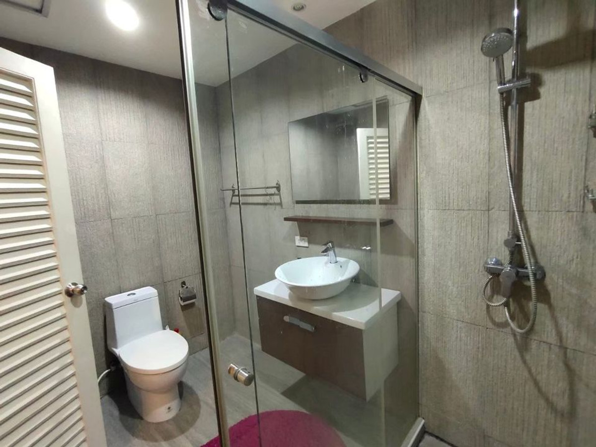 ให้เช่าคอนโดสีลม ศาลาแดง บางรัก : Silom Condominium【𝐒𝐄𝐋𝐋 & 𝐑𝐄𝐍𝐓】🔥โครงสร้างชัด ให้ความรู้สึกมั่นคง🔥 ติดต่อไลน์ไอดี: @hacondo