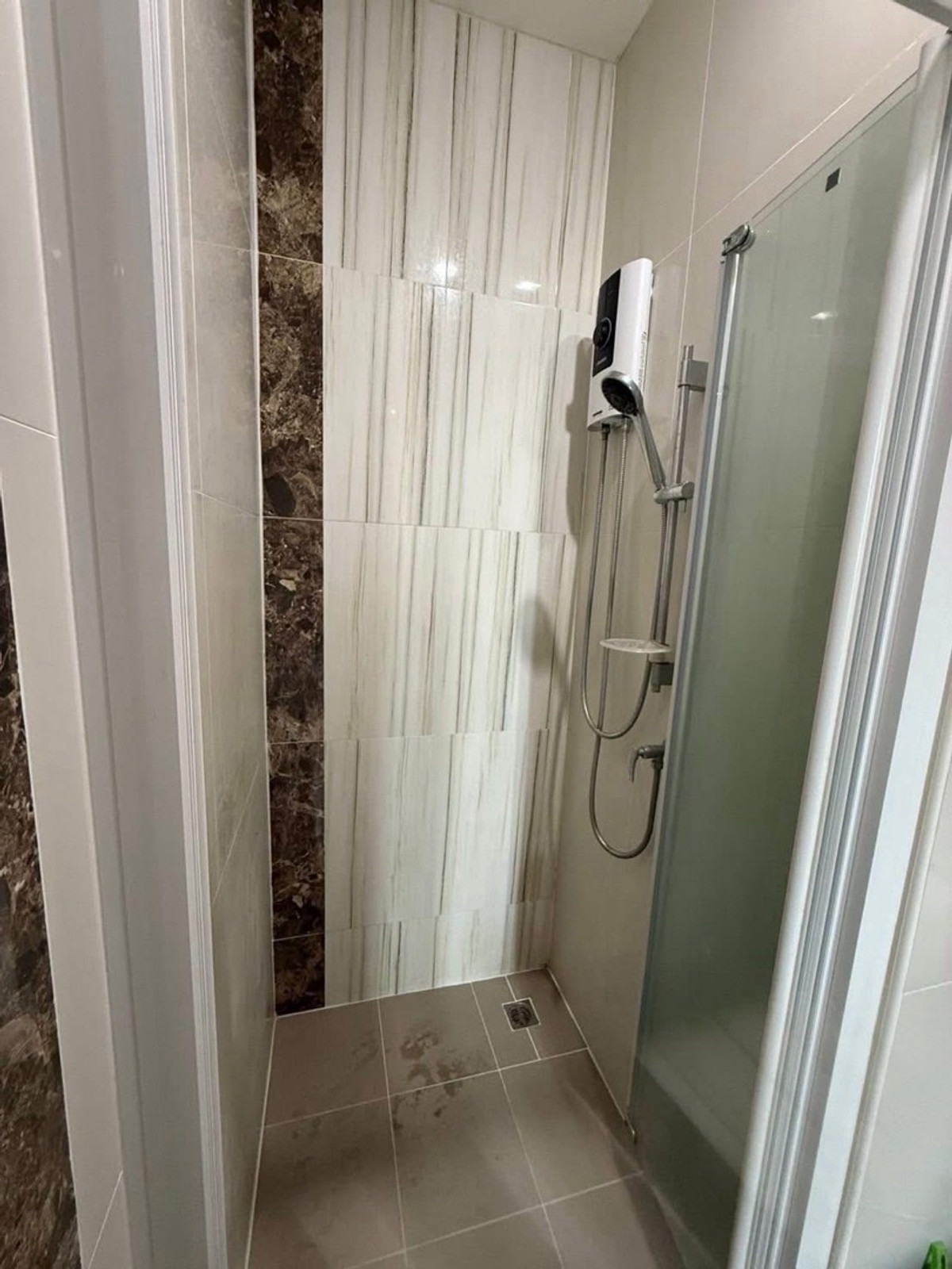 ให้เช่าทาวน์โฮมราษฎร์บูรณะ สุขสวัสดิ์ : บ้านเช่าใกล้รถไฟฟ้าBTS แบริ่ง บ้านเช่าสุขุมวิท ให้เช่าบ้านแบริ่ง 4นอน 3น้ำ 2ที่จอดรถ แอร์ 3เครื่อง รับจดทะเบียน