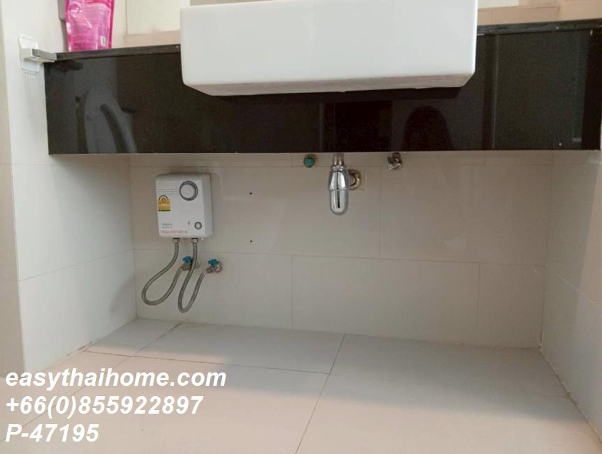 For RentCondoWongwianyai, Charoennakor : P-47195 IDEO Blucove Sathorn: Stunning City View 1-Bedroom for Rent Near Wongwian Yai  BTS  - 12,000 THB Line Id: @easythaihome 085-592-2897