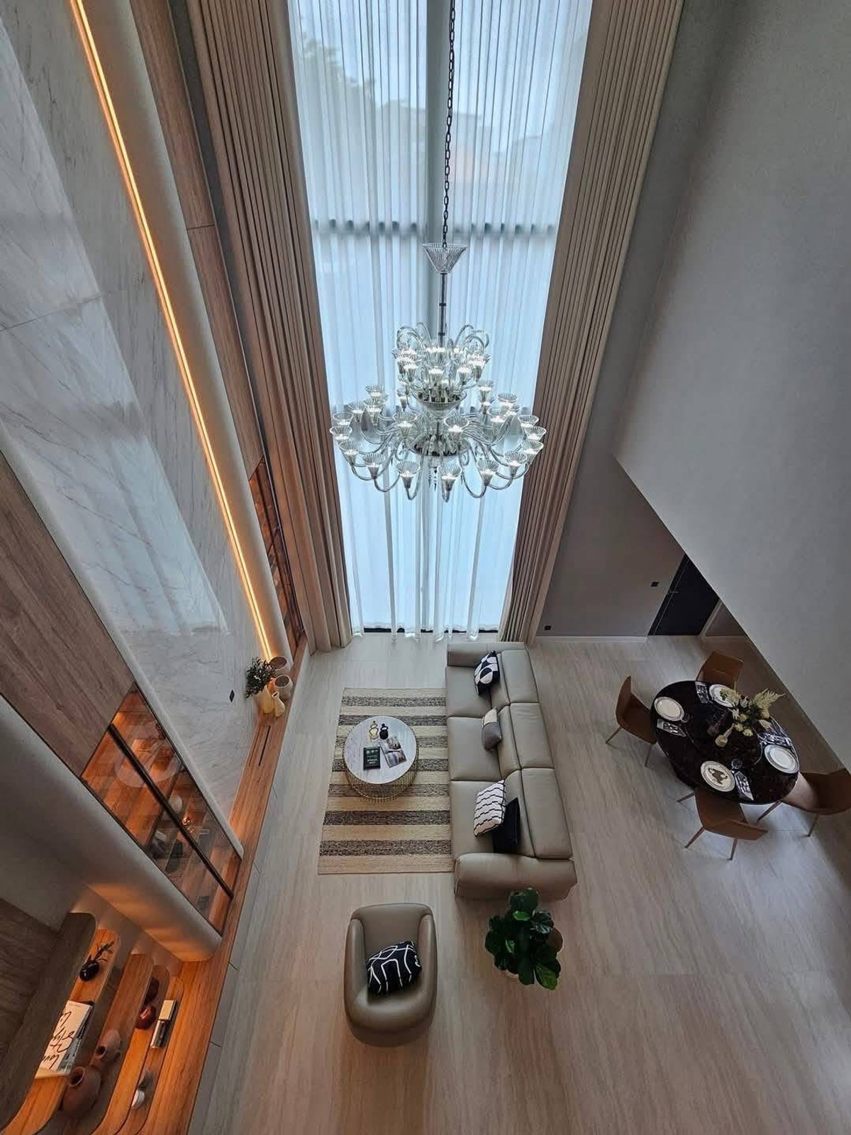 บ้านพัฒนาการ ศรีนครินทร์ : ขาย/เช่า The Gentry พัฒนาการ2 บ้านหรู 5 ห้องนอน เพียง 5 กม ถึงทองหล่อ 