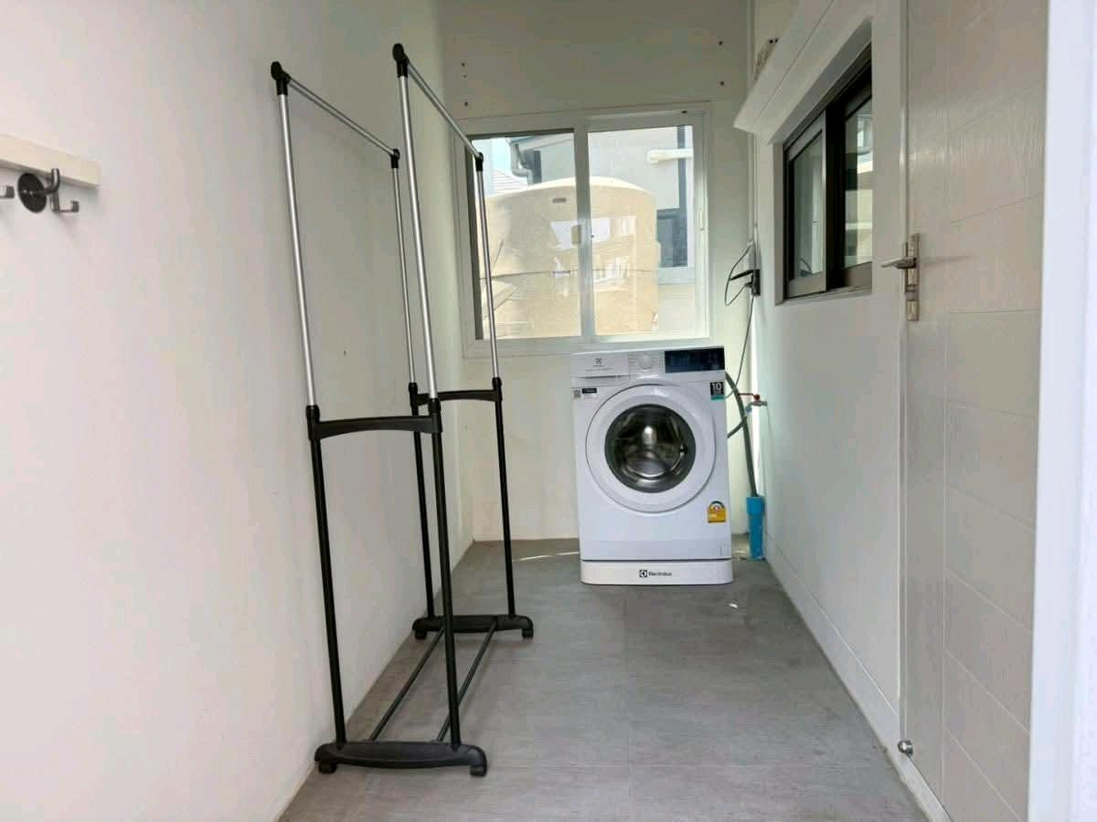 ให้เช่าบ้านปทุมธานี รังสิต ธรรมศาสตร์ : Salila 🚩for rent Bangkok Boulevard ติวานนท์–รังสิต (โซนบางกะดี)
บ้านเดี่ยว 2 ชั้น | บ้านใหม่ พร้อมเข้าอยู่