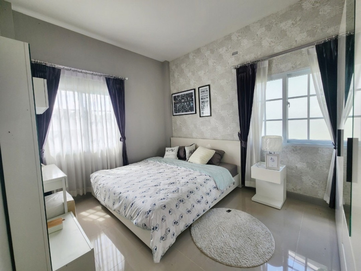 ขายพัทยา บางแสน ชลบุรี สัตหีบ : บ้านแฝดอิสระสไตล์บ้านเดี่ยว อิสระแห่งการพักผ่อน 