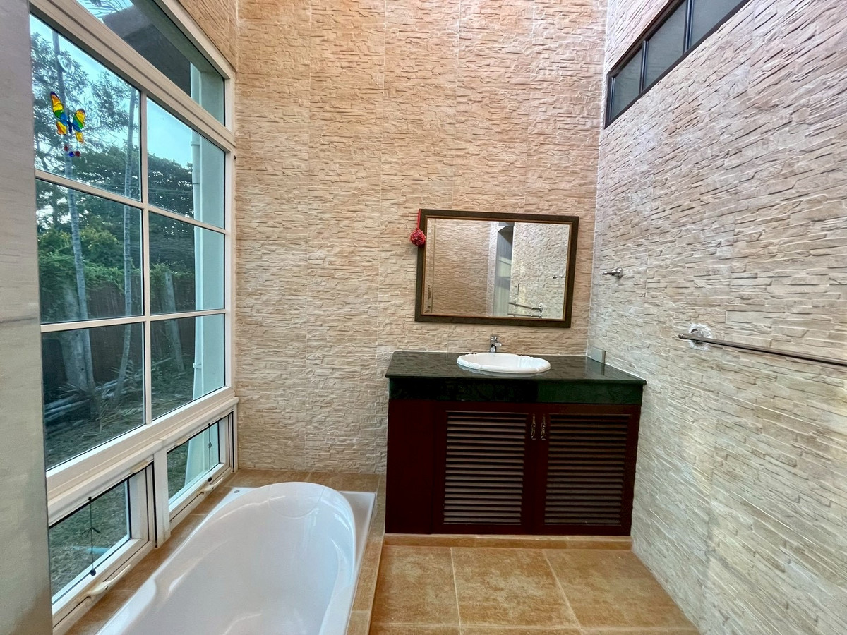 ขายบ้านอ่อนนุช อุดมสุข : บ้านพร้อมที่ดิน 192 ตร.ว. ซอยสุขุมวิท 101 / 2 ห้องนอน (ขาย), House with Land 192 sq.wa. Sukhumvit Soi 101 / 2 Bedrooms (FOR SALE) GNG035