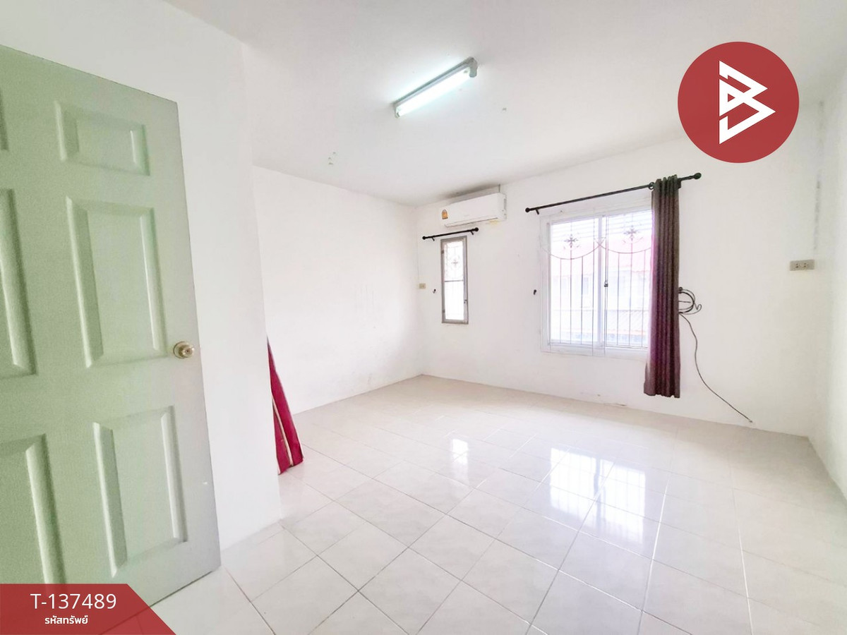 ขายทาวน์โฮมพัทยา บางแสน ชลบุรี สัตหีบ : ขายทาวน์เฮ้าส์ หมู่บ้านแฟมิลี่ซิตี้ ชลบุรี (Family City)