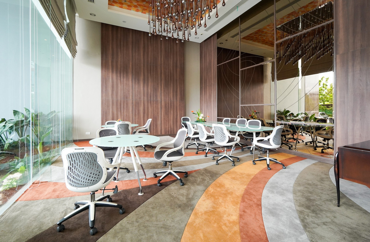 For SaleCondoSathorn, Narathiwat : Best Price🎉 River View Condo📍Menam Residence, 3 BR, 3 Parkings, Near Shrewsbury School